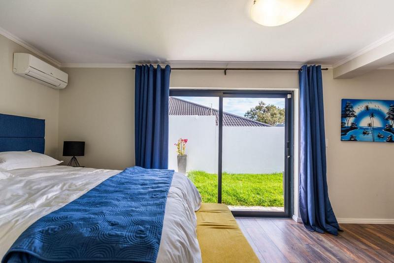 To Let 3 Bedroom Property for Rent in Camps Bay Western Cape
